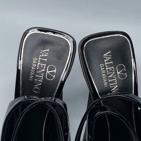 Valentino Garavani One Stud Patent Leather Pumps size 37 - Picture 11 of 14